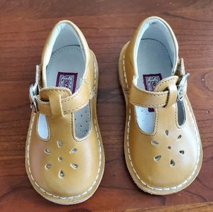 L'AMOUR Toddler Mary Jane Shoes Sz 6